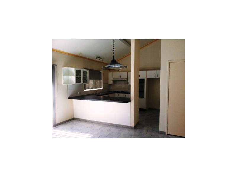 190 Longhurst Road, Minto NSW 2566