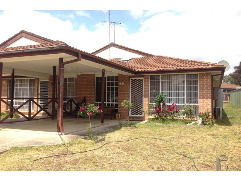 7B Valentine Place, Rosemeadow NSW 2560