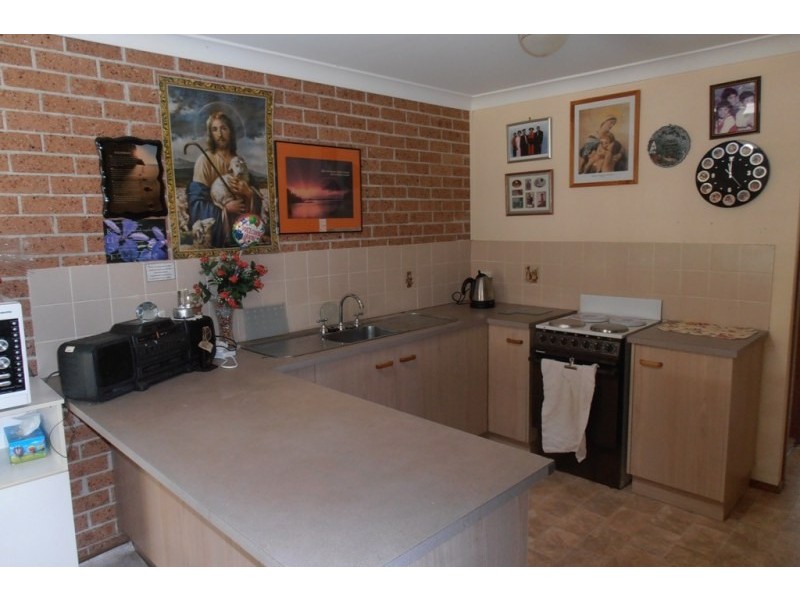 7B Valentine Place, Rosemeadow NSW 2560