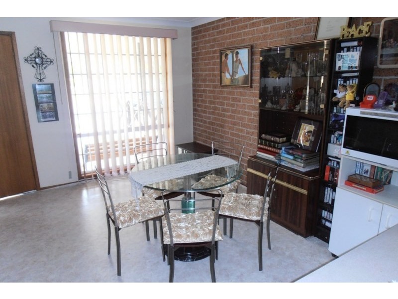 7B Valentine Place, Rosemeadow NSW 2560