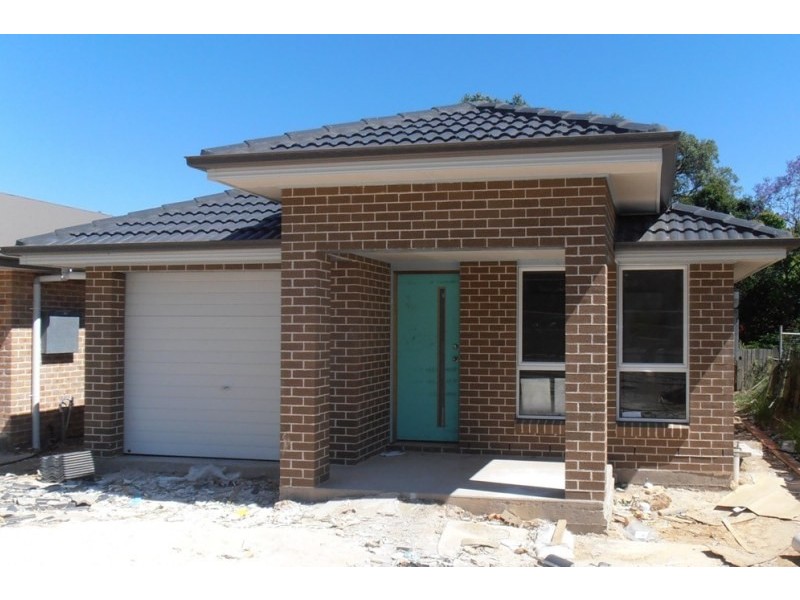 1/Part 10 Drumalbyn Street, Ingleburn NSW 2565