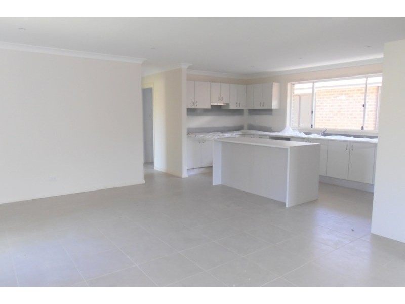 1/Part 10 Drumalbyn Street, Ingleburn NSW 2565