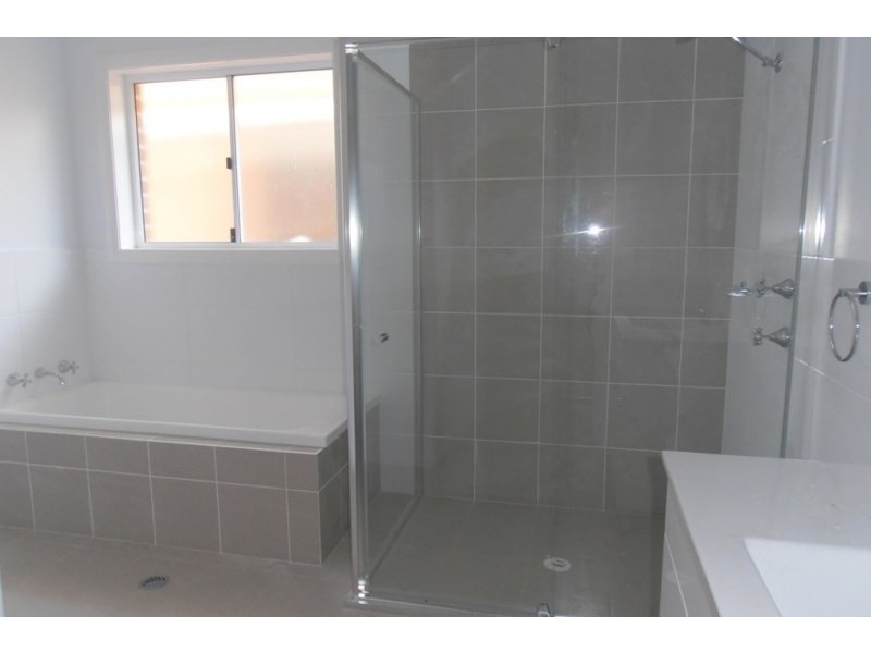 1/Part 10 Drumalbyn Street, Ingleburn NSW 2565