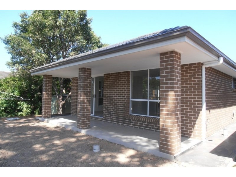 1/Part 10 Drumalbyn Street, Ingleburn NSW 2565