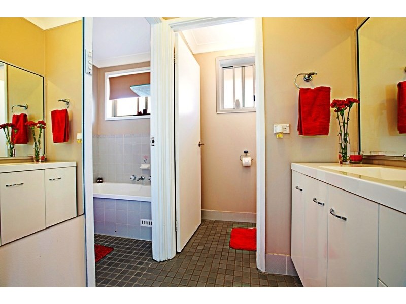 100 Chester Road, Ingleburn NSW 2565