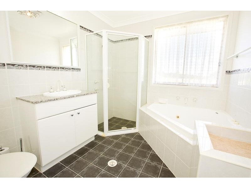 42 Livingstone Avenue, Ingleburn NSW 2565