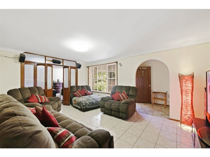 8 Owl Place, Ingleburn NSW 2565