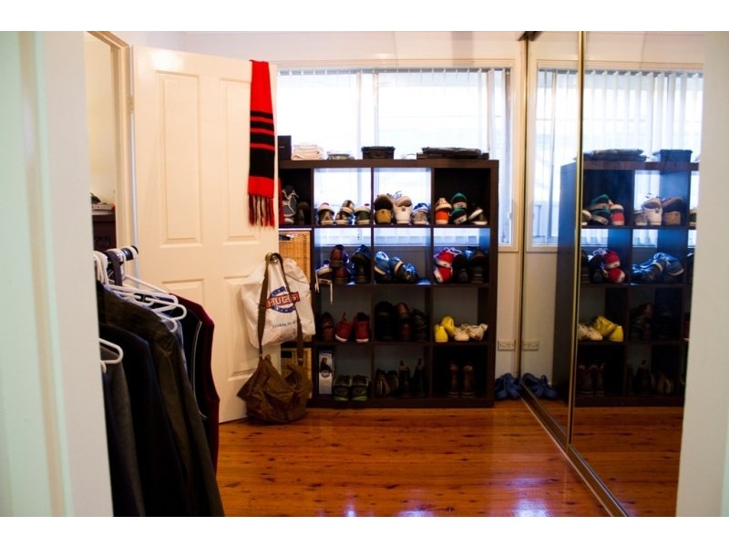 16 Mentha Place, Macquarie Fields NSW 2564