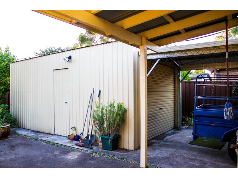 16 Mentha Place, Macquarie Fields NSW 2564