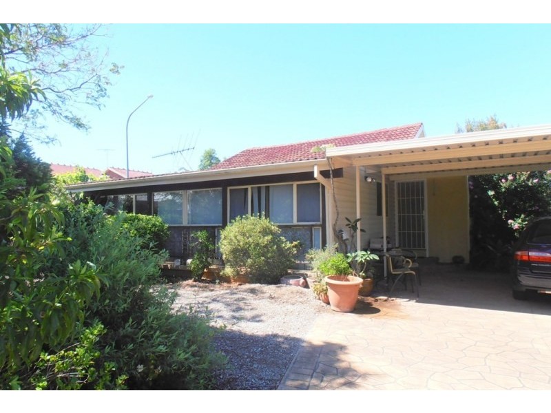 14 Croton Place, Macquarie Fields NSW 2564