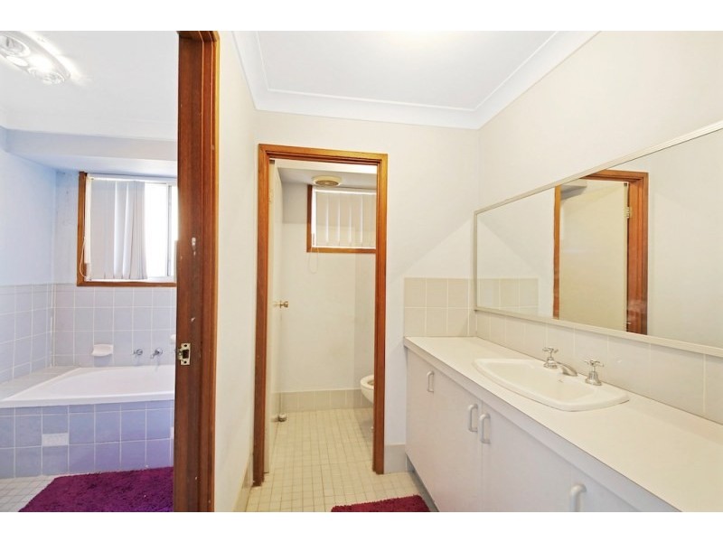 96 Lancia Drive, Ingleburn NSW 2565
