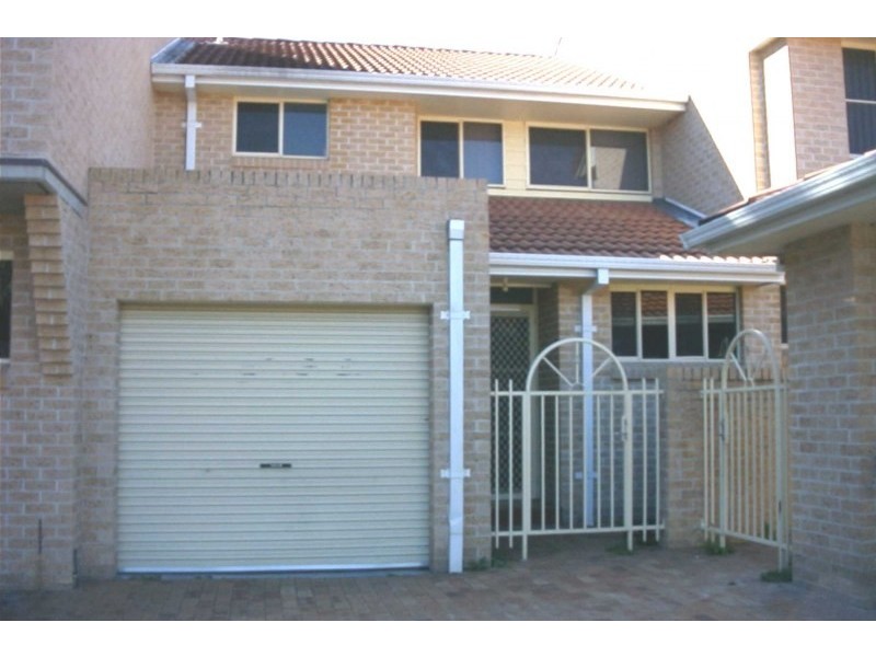 8/16-18 Cumberland Road, Ingleburn NSW 2565