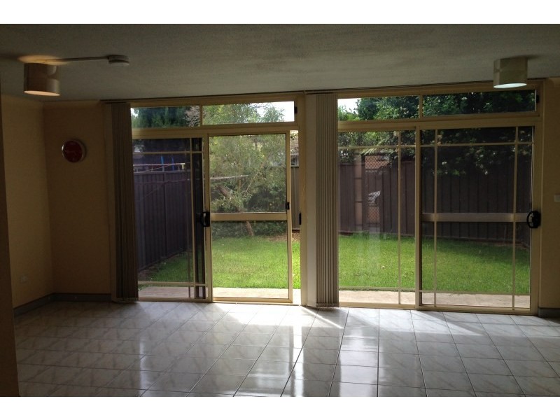 8/16-18 Cumberland Road, Ingleburn NSW 2565