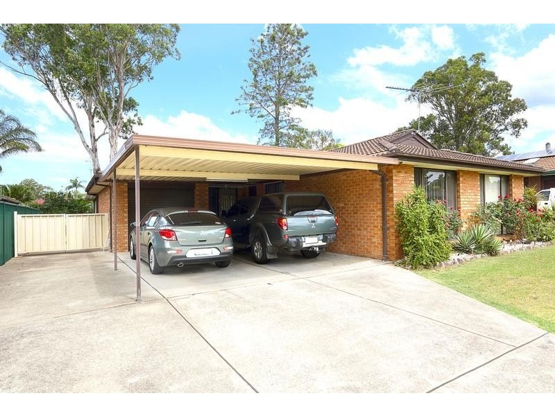 33 Evelyn Street, Macquarie Fields NSW 2564