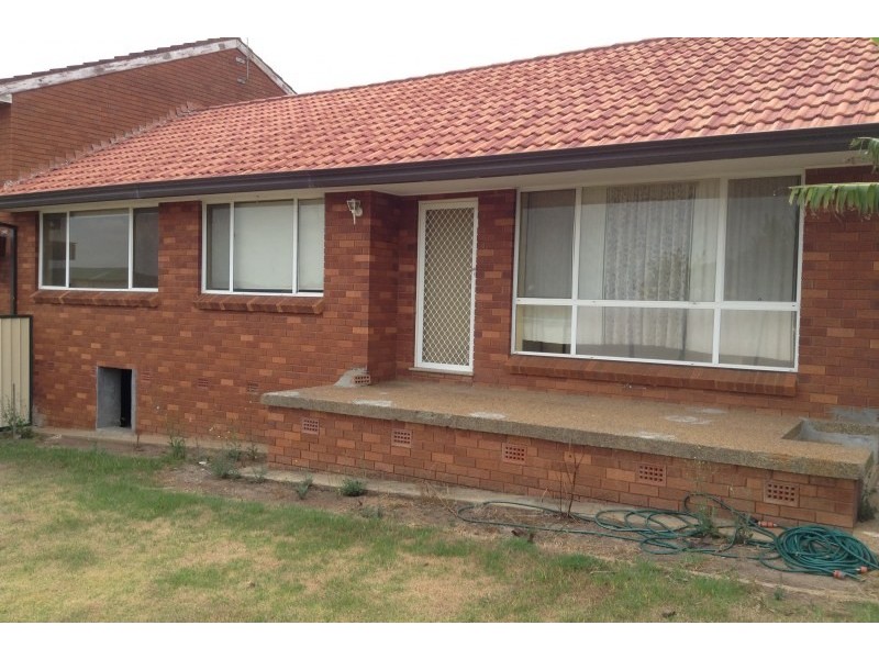 2a Boyer Place, Minto NSW 2566