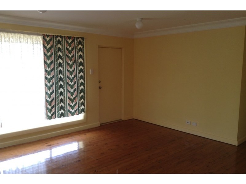 2a Boyer Place, Minto NSW 2566