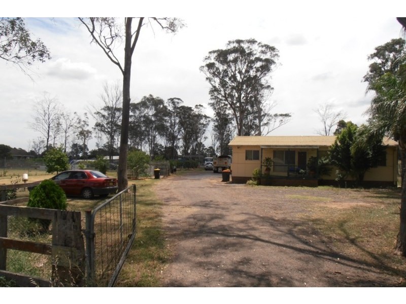 75 Fifth Avenue, Austral NSW 2179