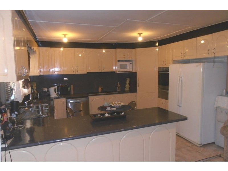 75 Fifth Avenue, Austral NSW 2179