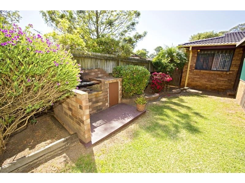 19 Popondetta Place, Glenfield NSW 2167