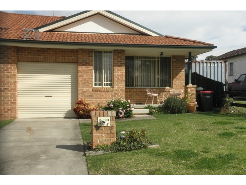1/9 Saywell Road, Macquarie Fields NSW 2564