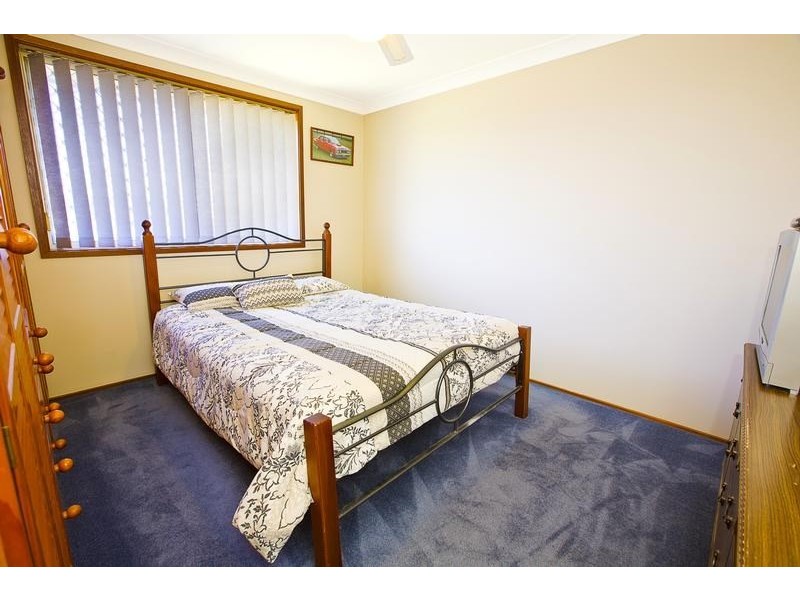 2/60 Fenton Crescent, Minto NSW 2566