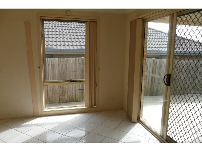 28 Styles Crescent, Minto NSW 2566