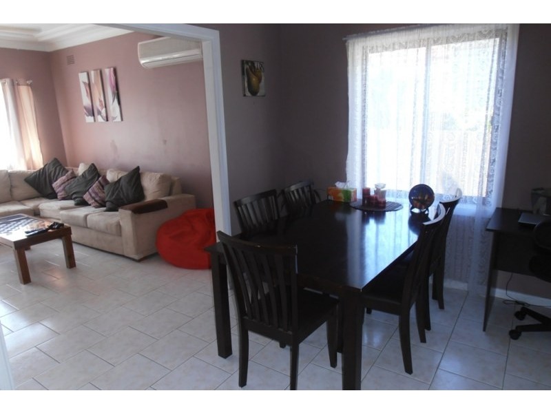 48 Atchison Road, Macquarie Fields NSW 2564