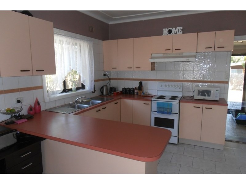 48 Atchison Road, Macquarie Fields NSW 2564