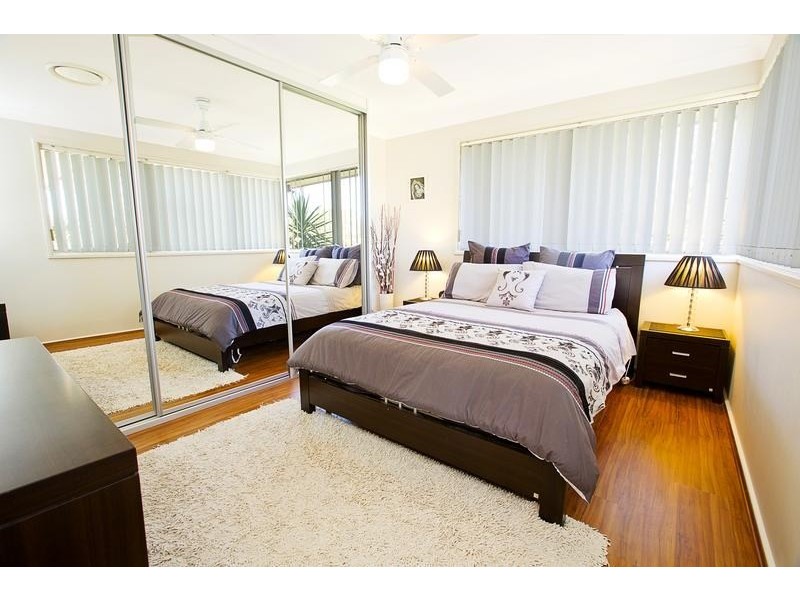 62 Third Avenue, Macquarie Fields NSW 2564