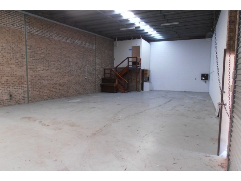 6/8 Pembury Road, Minto NSW 2566