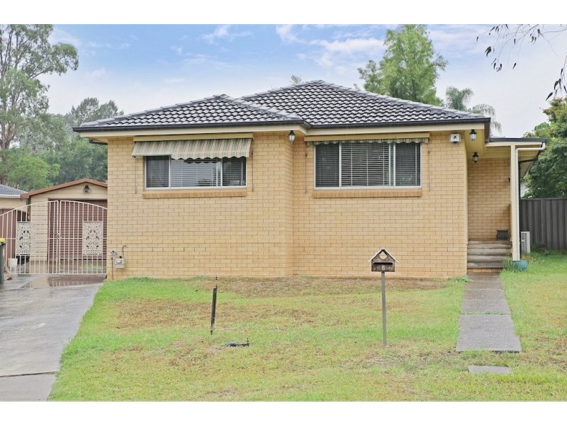 5 Hovea Place, Macquarie Fields NSW 2564