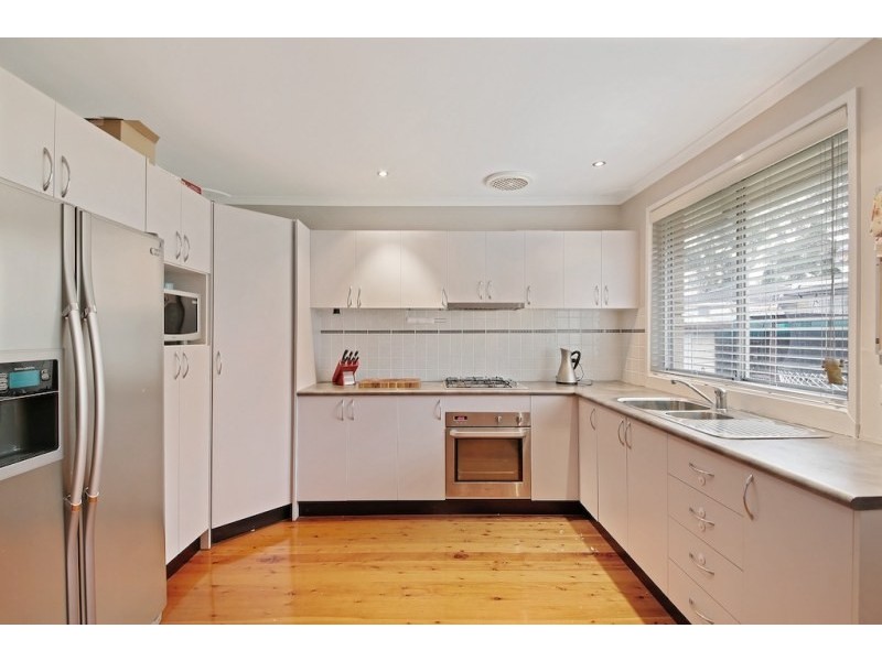 5 Hovea Place, Macquarie Fields NSW 2564