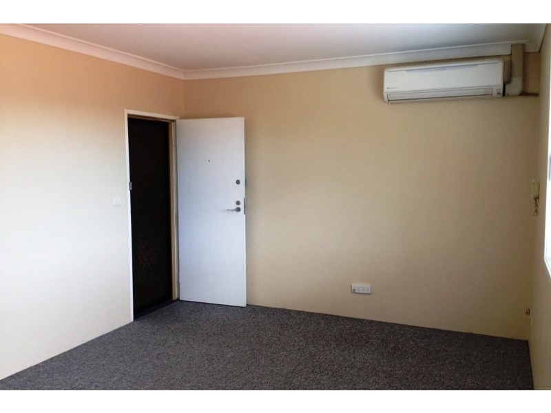 6/2 Stafford Street, Minto NSW 2566