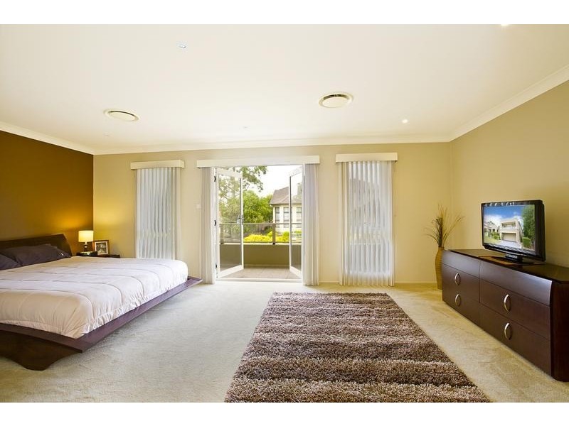 19 Lord Castlereagh Circuit, Macquarie Links NSW 2565