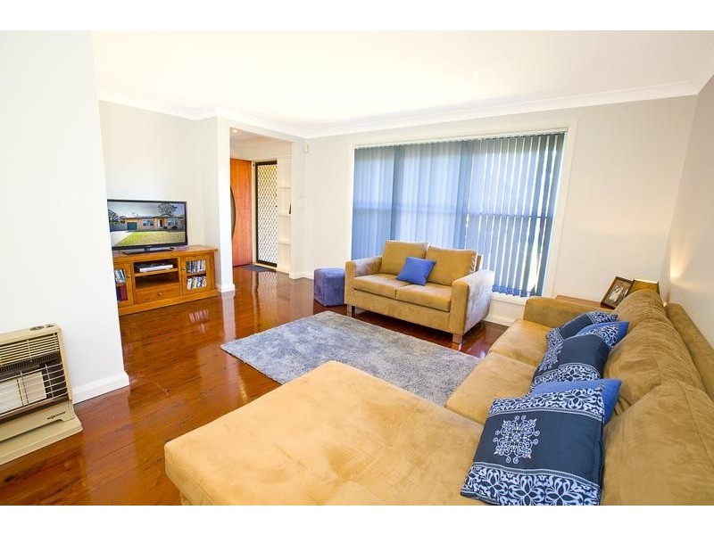 17 McInnes Place, Ingleburn NSW 2565