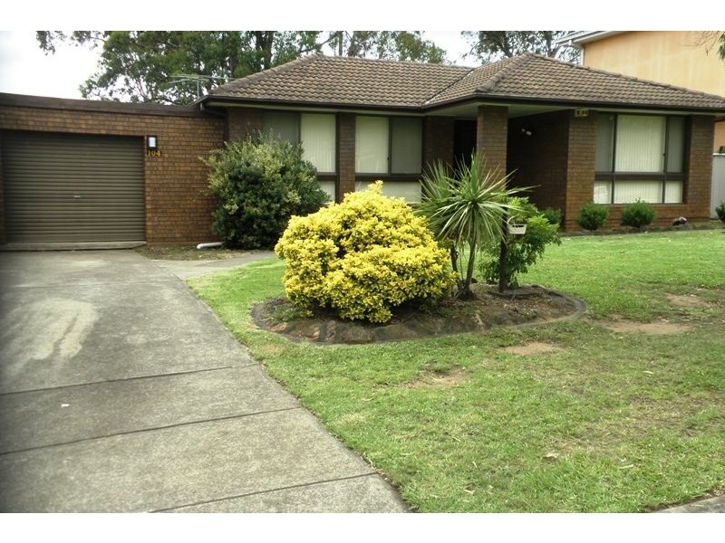 104 Harrow Road, Glenfield NSW 2167
