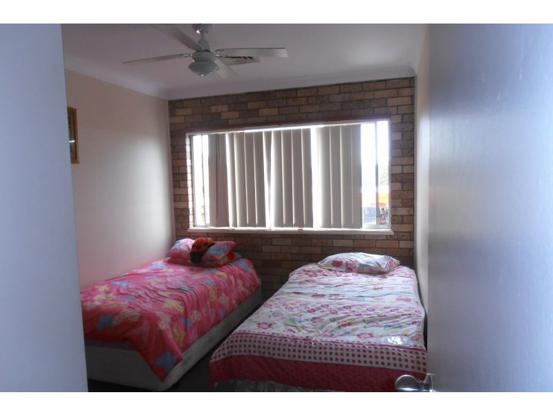 19 Parliament Road, Macquarie Fields NSW 2564