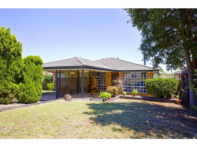 2/60 Fenton Crescent, Minto NSW 2566