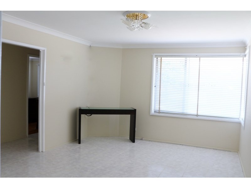 26 First Avenue, Macquarie Fields NSW 2564