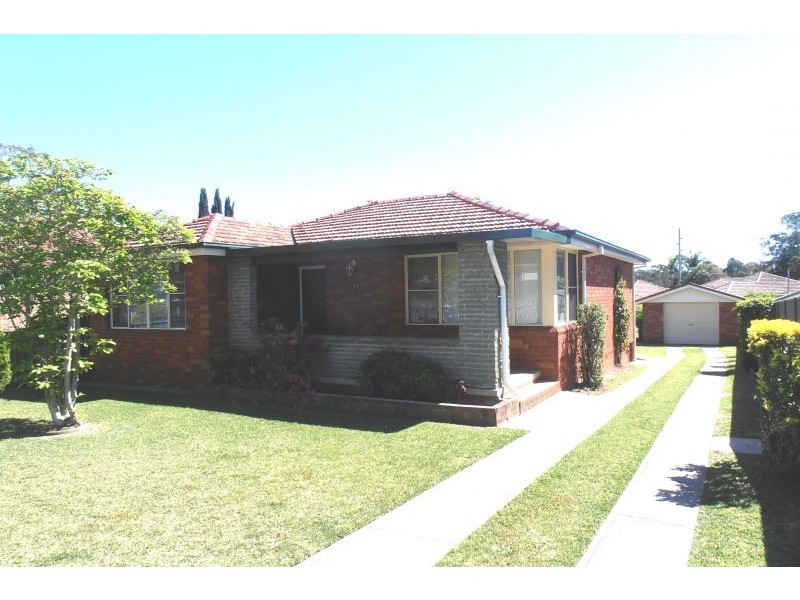 20 Macquarie Road, Ingleburn NSW 2565