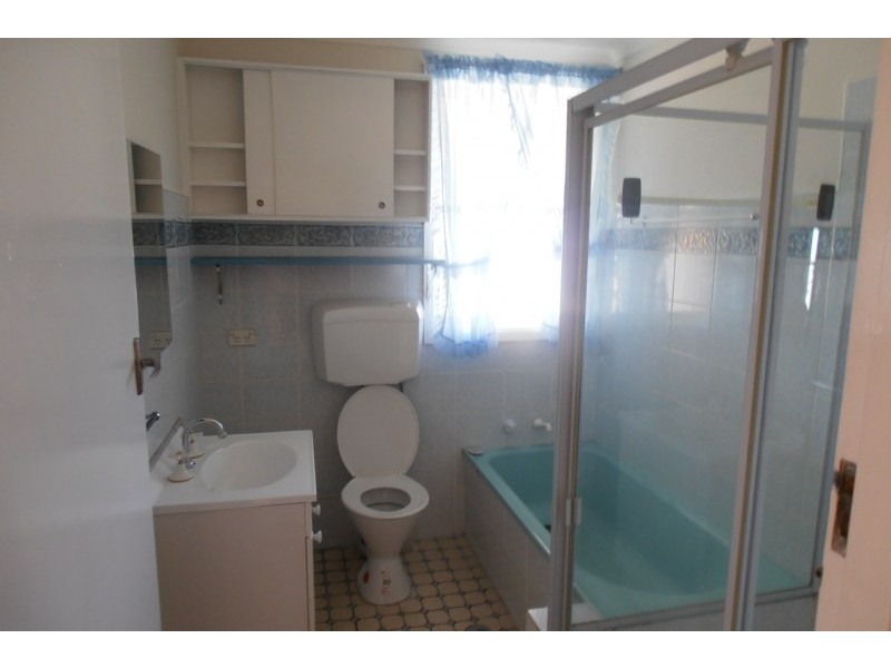 20 Macquarie Road, Ingleburn NSW 2565