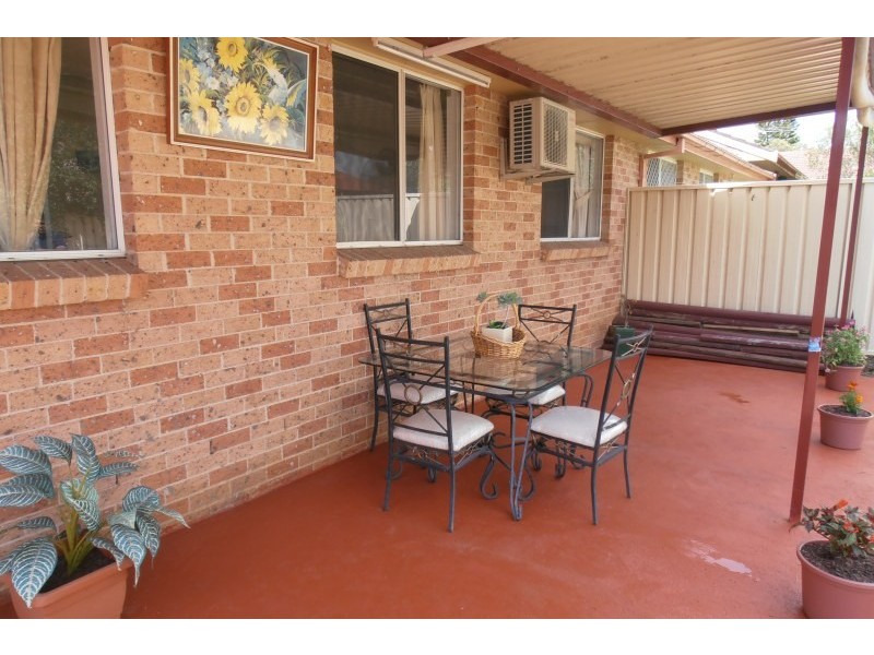 7 Victoria Road, Macquarie Fields NSW 2564