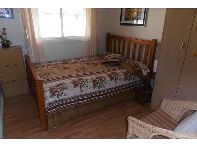 7 Victoria Road, Macquarie Fields NSW 2564