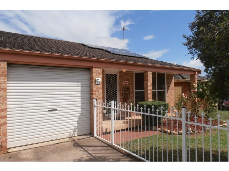 7 Victoria Road, Macquarie Fields NSW 2564
