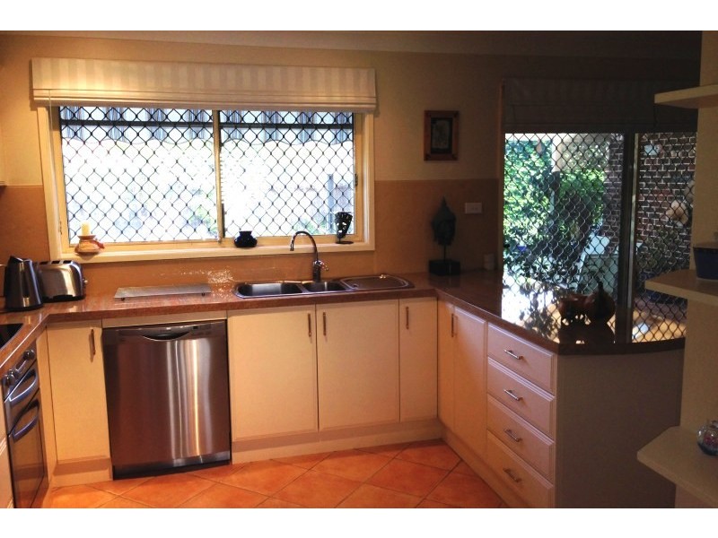 4 MacKay Place, Leumeah NSW 2560