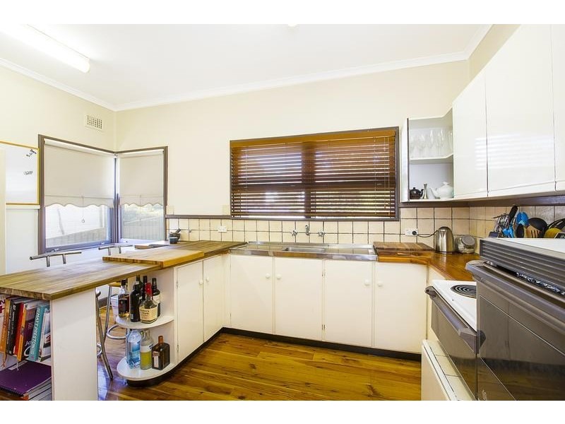 7 Rosalind Crescent, Campbelltown NSW 2560
