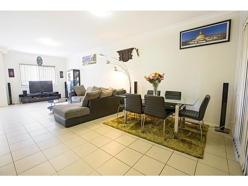 8/16-20 Myee Road, Macquarie Fields NSW 2564