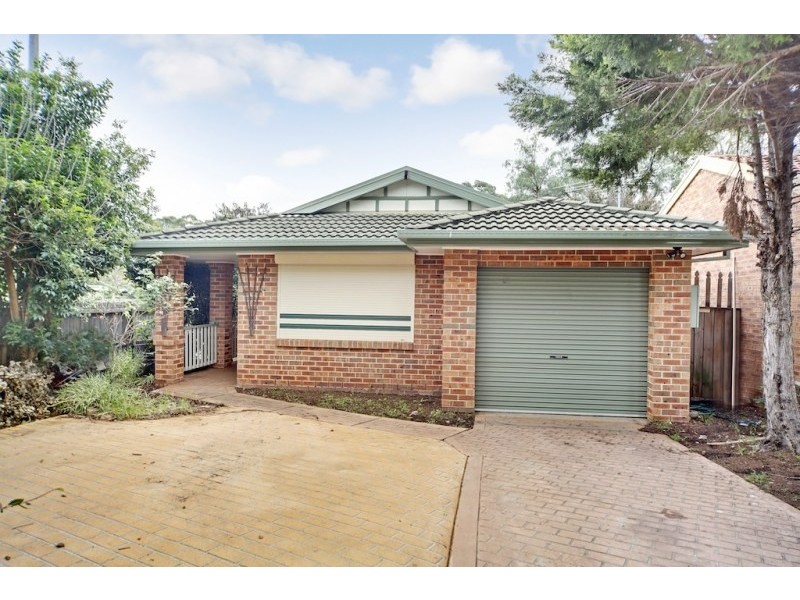 24 Buttercup Street, Macquarie Fields NSW 2564