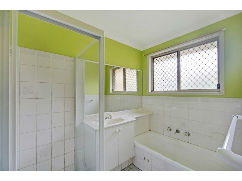 24 Buttercup Street, Macquarie Fields NSW 2564