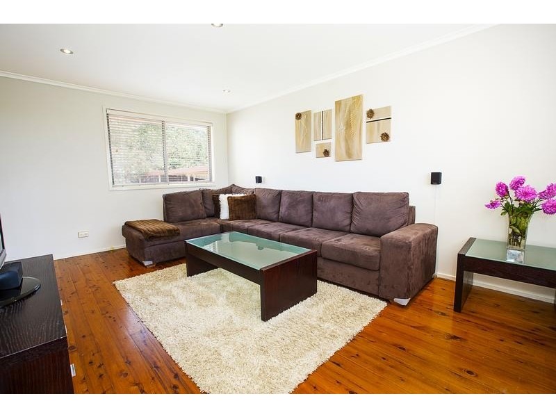 21 Salamaua Place, Glenfield NSW 2167